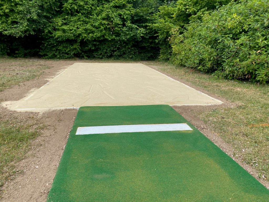 Long jump facility